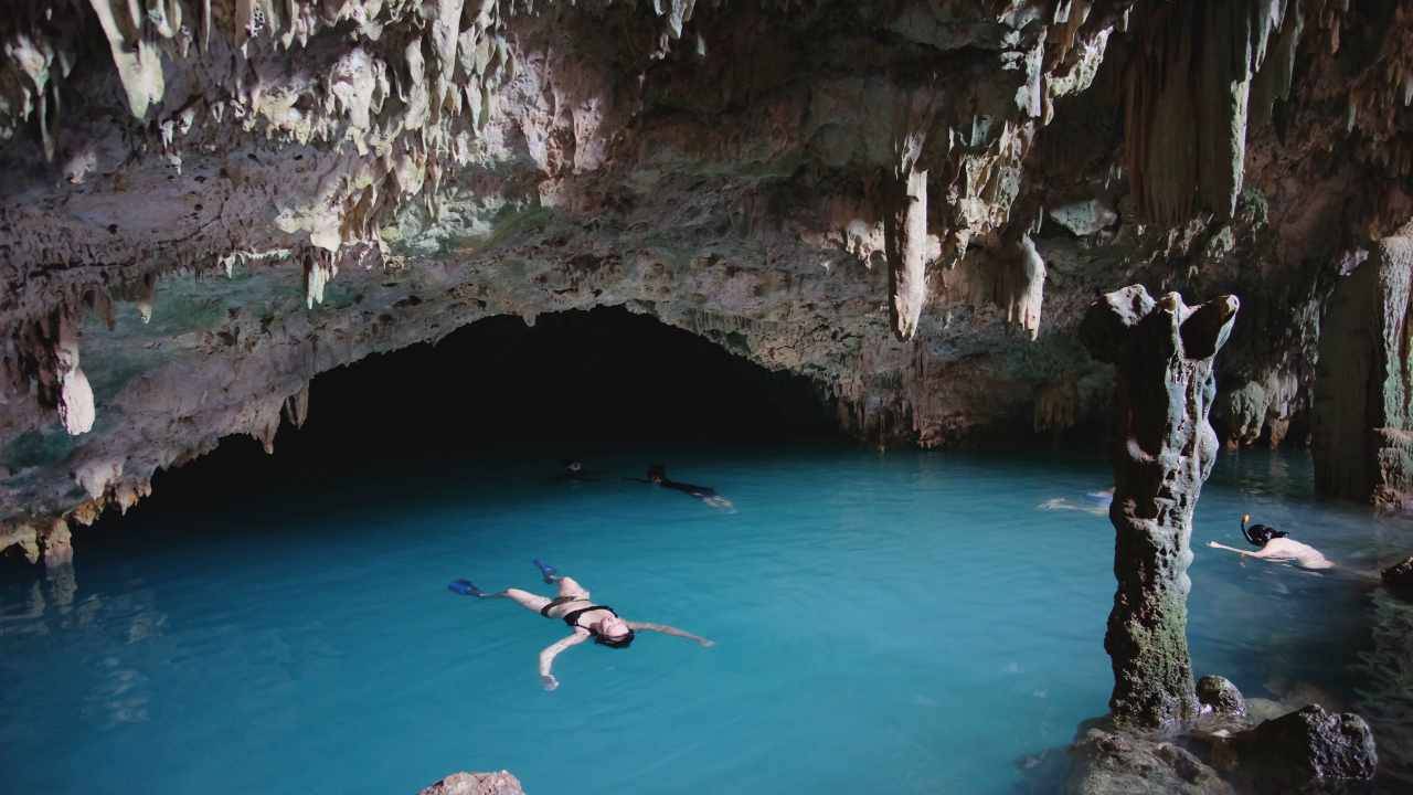 rangko cave turquoise natural pool 