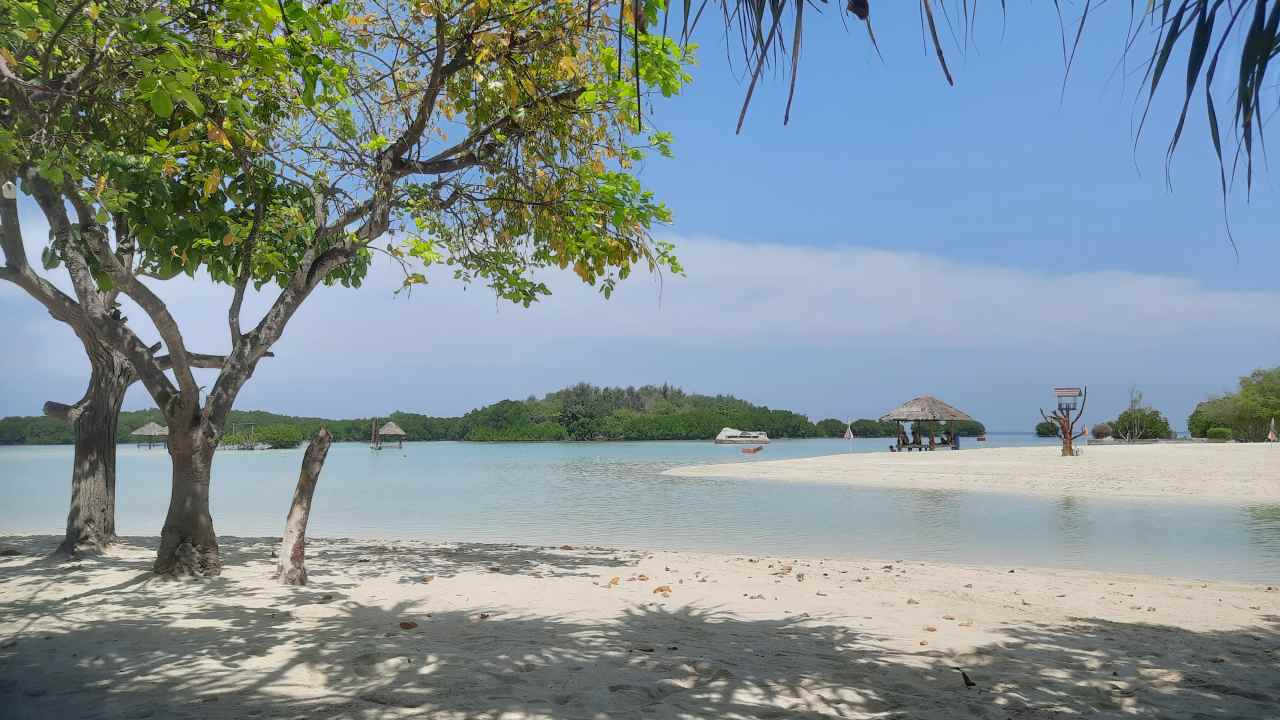 virgin beach pari island 