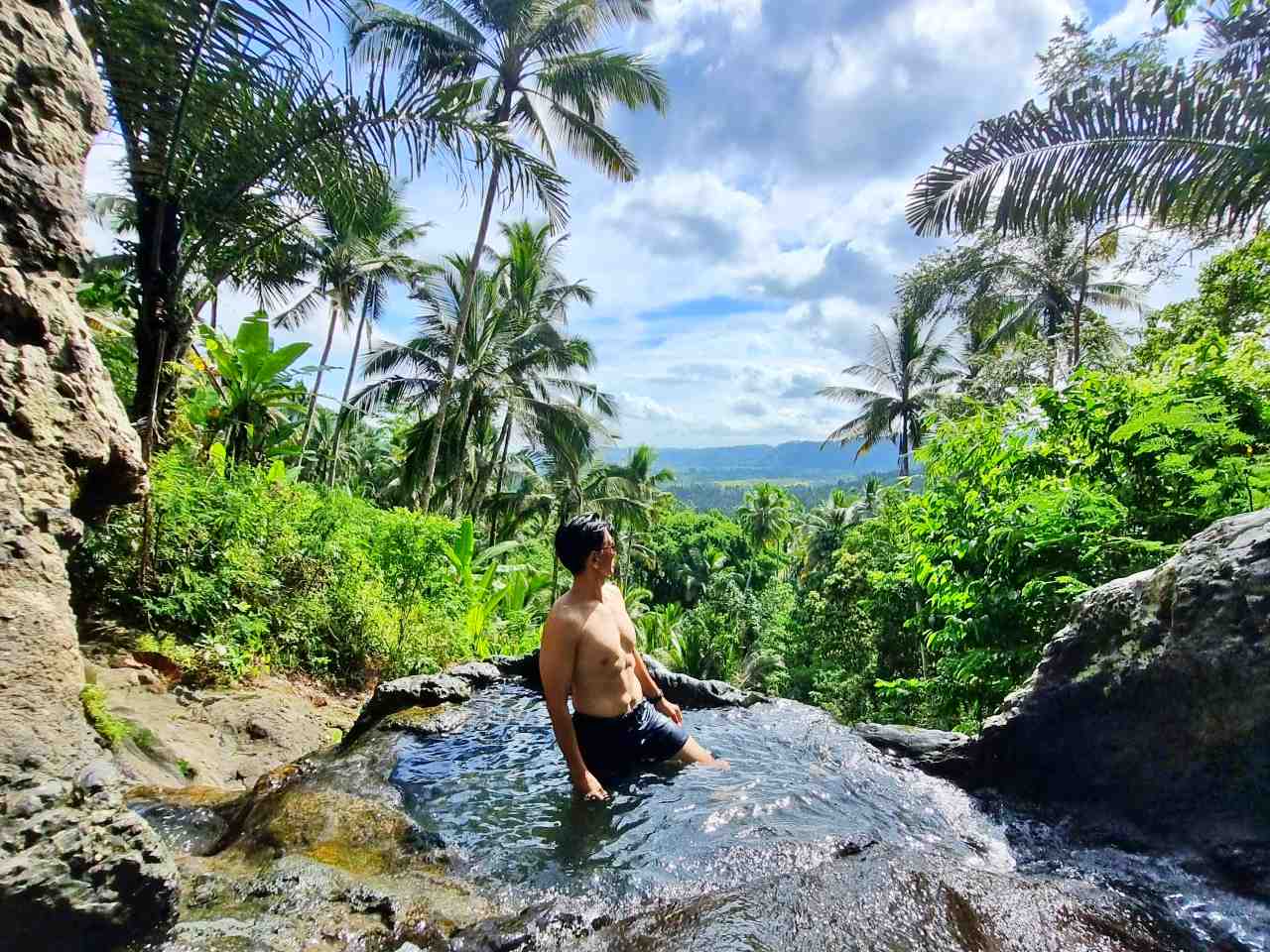 gembleng waterfall dipping pool 