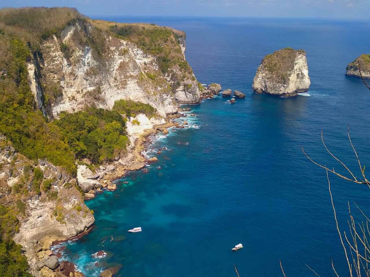 manta point spot in nusa penida island 