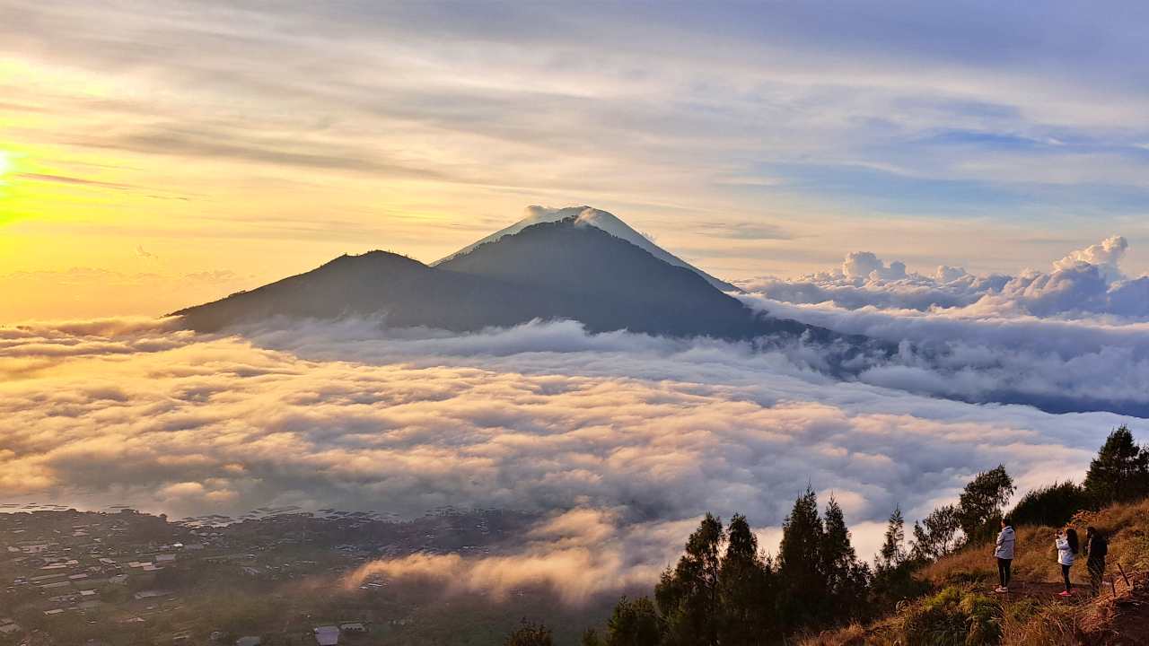 Sunrise view from mount batur 